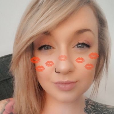 Profile Picture of MamaBear (@MrsMamaBear2) on Twitter