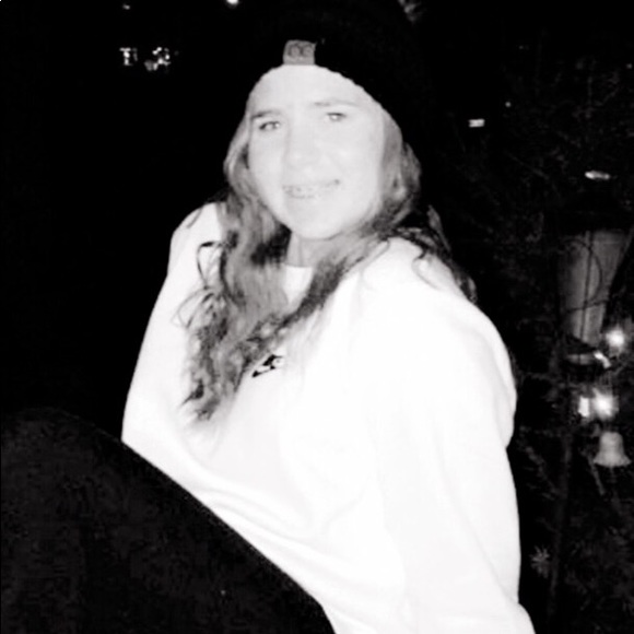 Profile Picture of Hadley Colcoleman (@hcolcoleman) on Poshmark