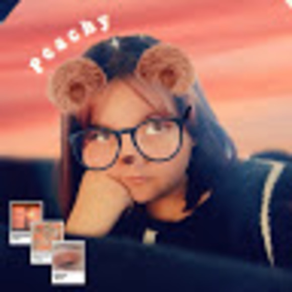 Profile Picture of Sabryna Hill (@sabrynahill1127) on Poshmark