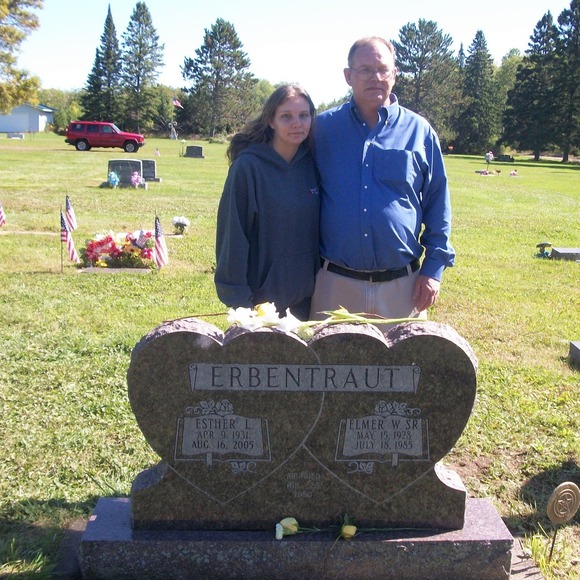 Angela Erbentraut - Poshmark Profile Picture of Angela Erbentraut (@boobeary4878) on Poshmark