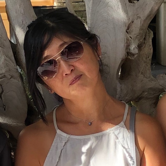 Profile Picture of Nancy Shen (@nshen903) on Poshmark