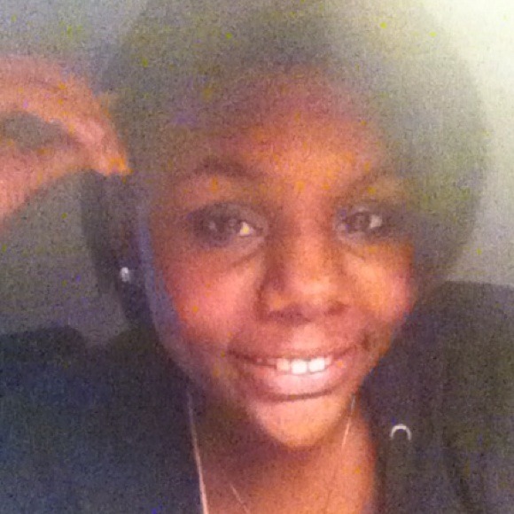 Profile Picture of Tanisha Brundidge (@tchantay) on Poshmark