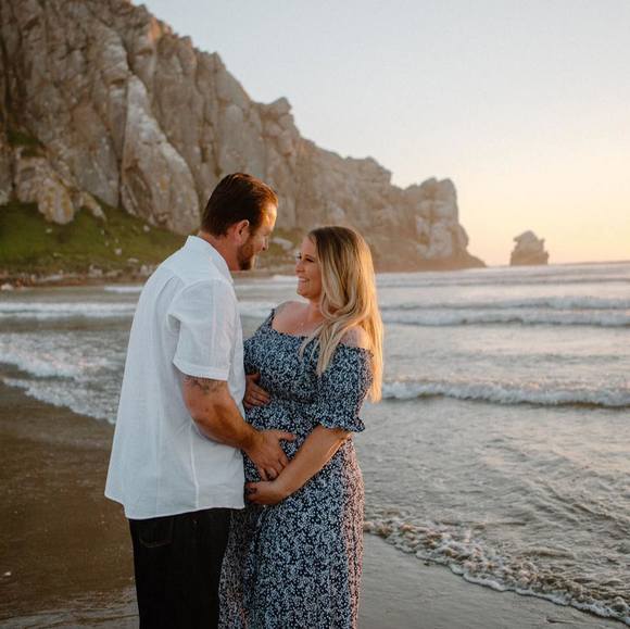 Profile Picture of Lindsay Shenkman (@lbc1225) on Poshmark