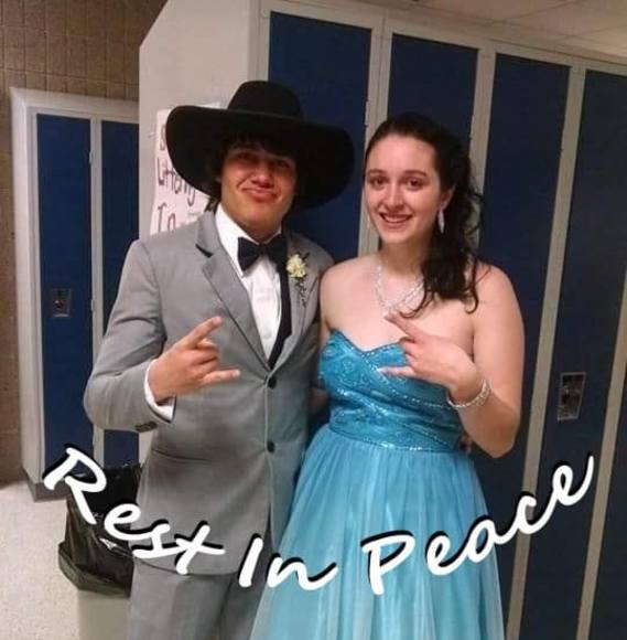 Profile Picture of Latoiya Wolbaum (@latoiyawolbaum) on Poshmark