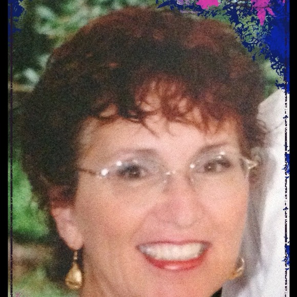 Profile Picture of Judy Amos (@kiwi1of7) on Poshmark