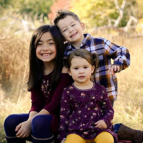 Profile Picture of Ronnie Ryan (@ronnieryan420) on Poshmark