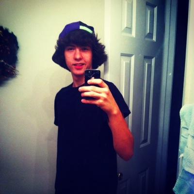 Profile Picture of Tyler Curl (@getowned1) on Twitter