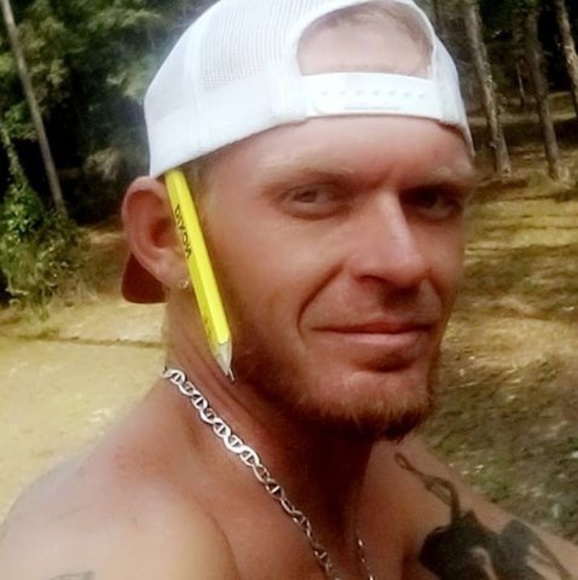 Profile Picture of Josh Mccullough (@joshmccullou790) on Poshmark