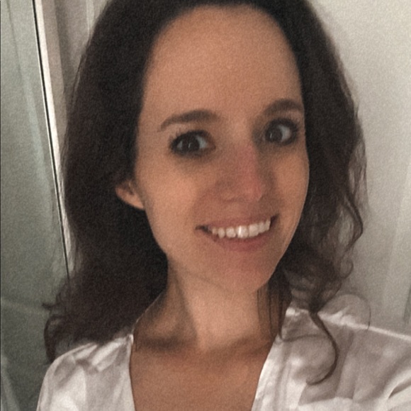 Profile Picture of Caitlin Decortin (@caitlinerica) on Poshmark