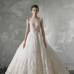 Profile Picture of LADY FLORA 手工訂製婚紗出租 (@lady_flora_wedding) on Instagram
