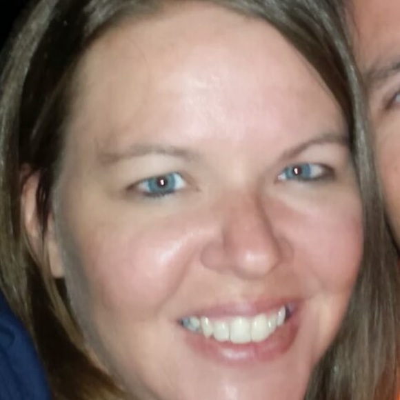 Profile Picture of Karen Pinner (@kkpinner) on Poshmark