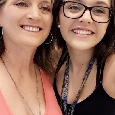 Profile Picture of Paula Robbins (@scentsy_gigi87) on Twitter