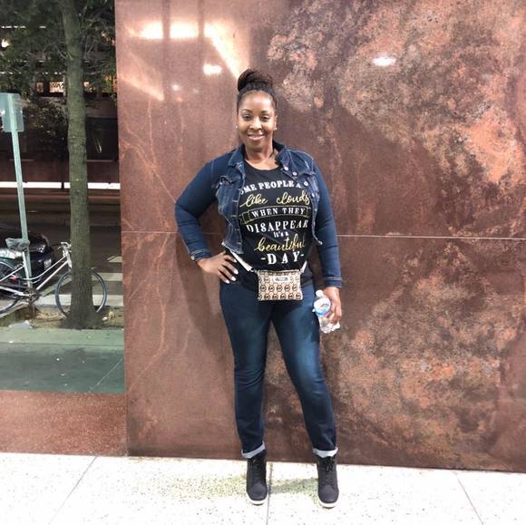 Profile Picture of Trenice Williams (@trenicemw) on Poshmark