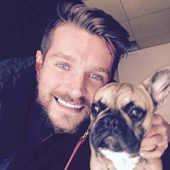 Profile Picture of Jonathan Holland (@zurichois548) on Poshmark