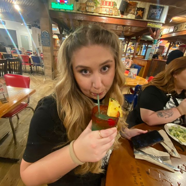 Profile Picture of Kylee Campbell (@kyleecamp13) on Tiktok