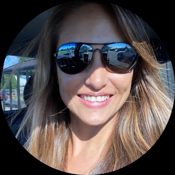 Profile Picture of Sharyl Masuyama (@sharylmas) on Poshmark