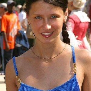 Anna Busch - Myspace Profile Picture of Anna Busch (@331330928) on Myspace