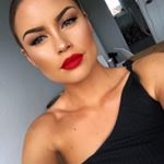 Profile Picture of Simone Louise (@simoneelhp) on Instagram