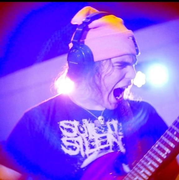 Profile Picture of Nick Barron (@repdat612) on Poshmark