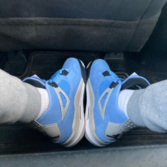 Profile Picture of Tanner Adam (@tanneradam2007) on Poshmark