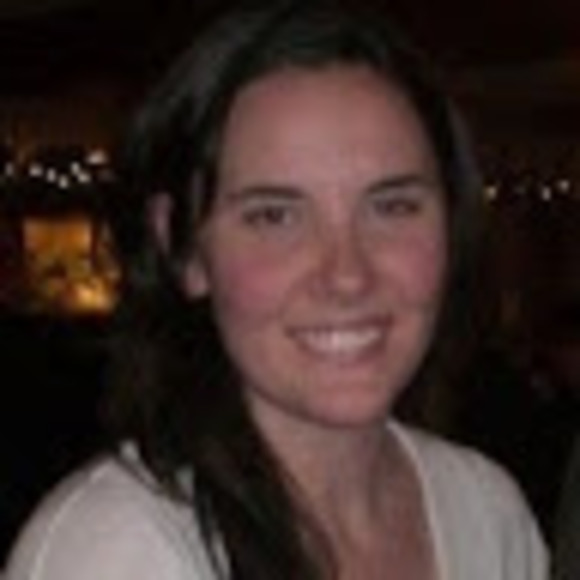 Profile Picture of Erin Clancy (@erinclancy33) on Poshmark