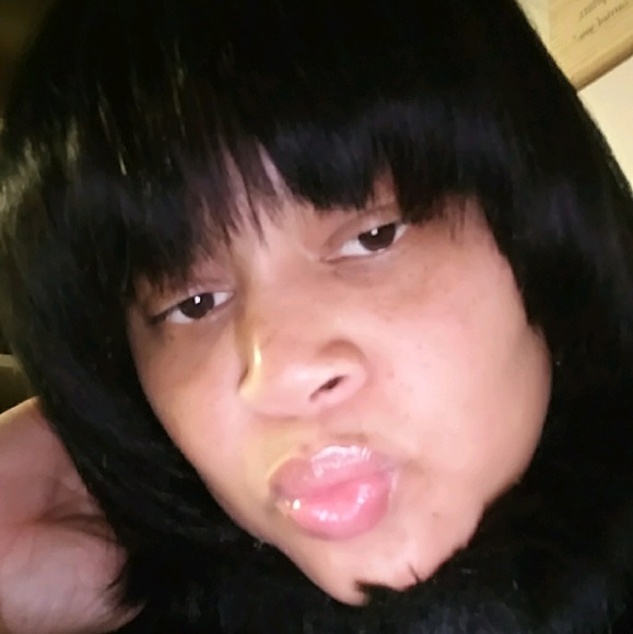 Profile Picture of Tikisha Tawanna (@luv_kisha) on Poshmark