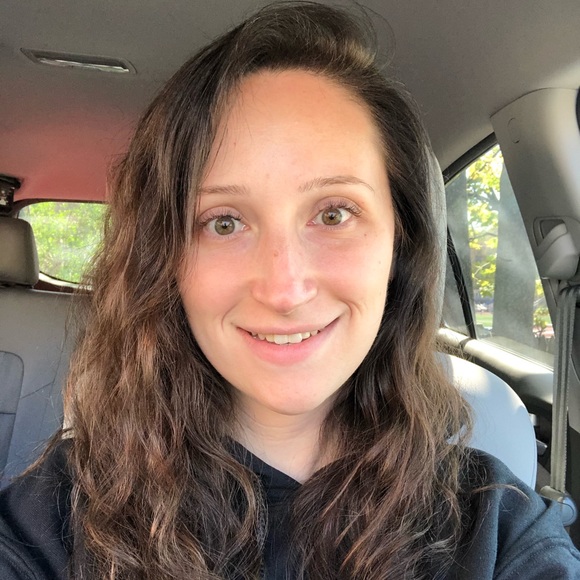 Profile Picture of Shawna Ferullo (@shawnaferullo) on Poshmark