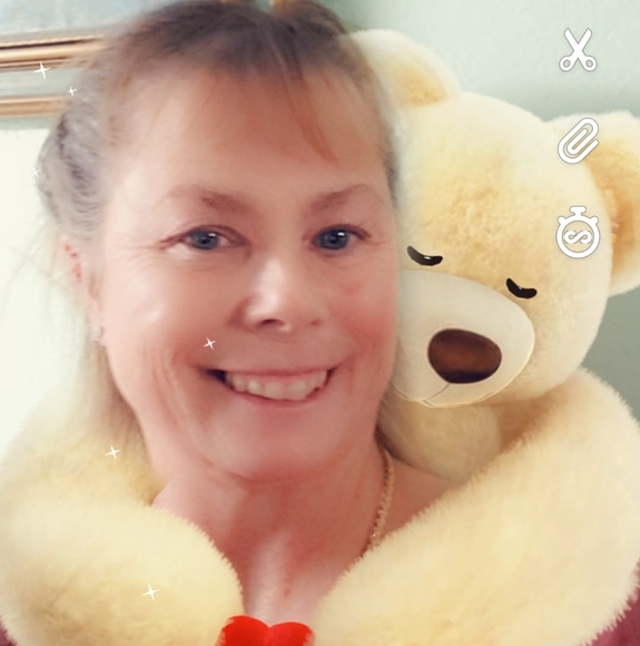 Profile Picture of Ginger Ballard gray (@gingergray08) on Poshmark