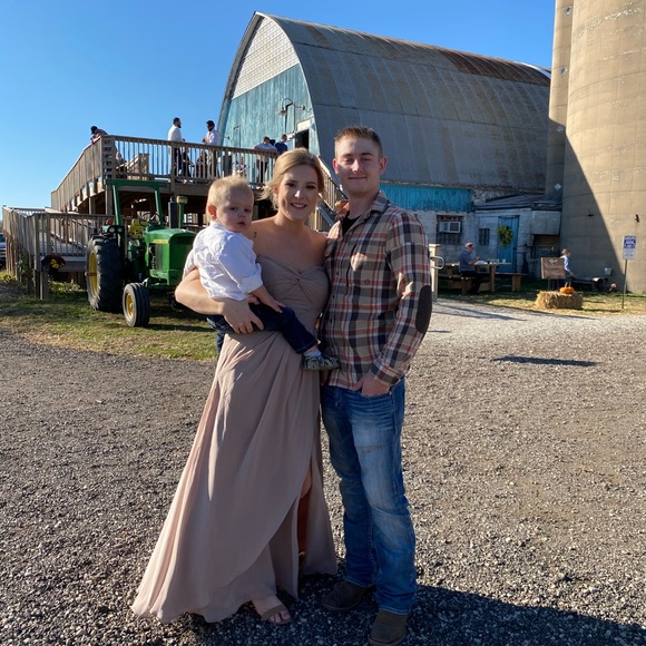 Profile Picture of Liz Pruetz (@lipruetz) on Poshmark