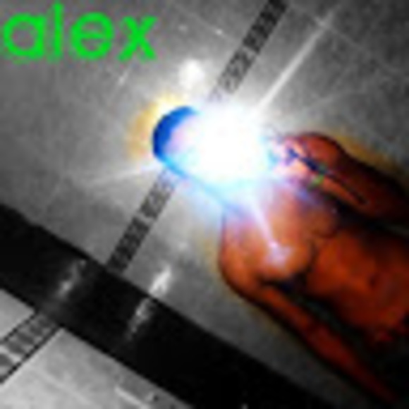 Profile Picture of Alex Hurtado (@alexhurtado94) on Poshmark