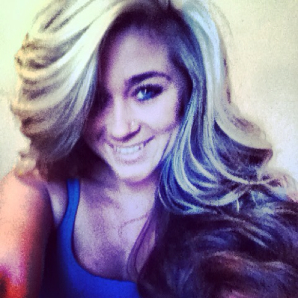Profile Picture of Brit W (@bitcali88) on Poshmark
