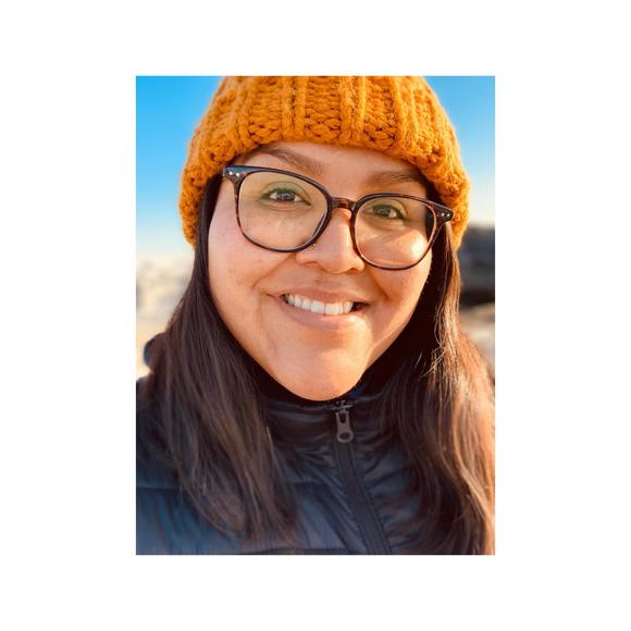 Profile Picture of Fredricka Toledo (@fredlovecake) on Poshmark