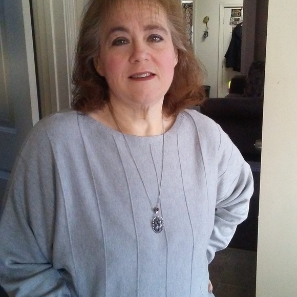 Profile Picture of Pamela Howe (@mrshowe22) on Poshmark