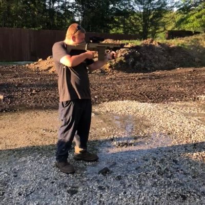 Profile Picture of Chris Petry (@chrispetry77) on Twitter