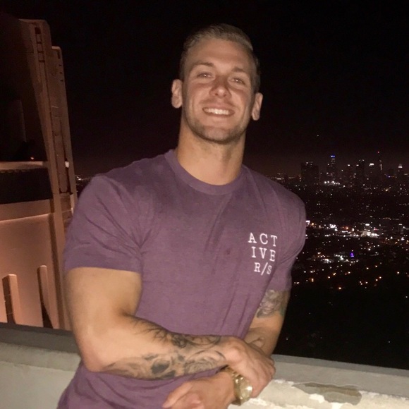 Profile Picture of Brett Morgan (@bmorgss) on Poshmark