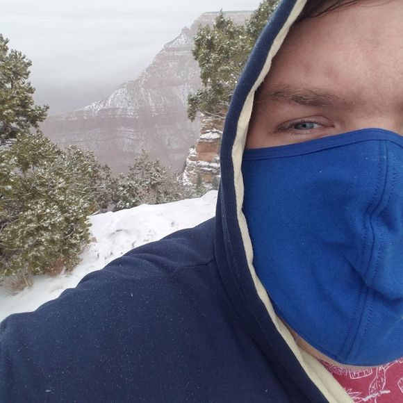 Profile Picture of Josch Zandt (@joschzandt) on Poshmark