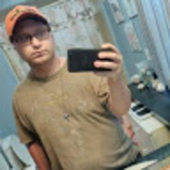 Profile Picture of Jeff Krampien (@krampienjeff) on Poshmark