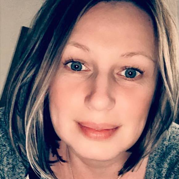 Profile Picture of Aaron Stevens (@momaron3) on Poshmark