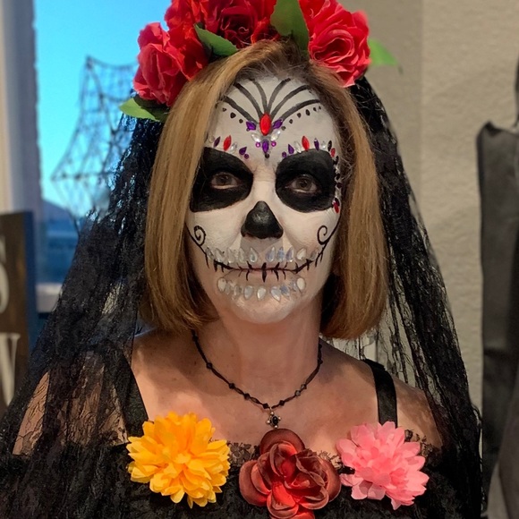 Profile Picture of Julia Cooper (@judycooper18) on Poshmark