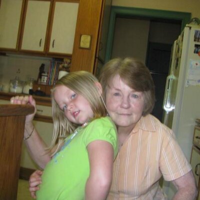 Profile Picture of Gayle Childers (@Gayliebird) on Twitter