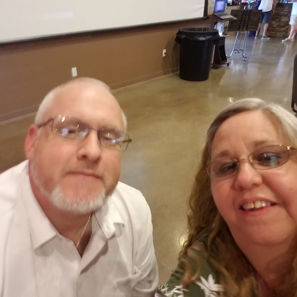 Profile Picture of Debra mark Erml (@debraerml1414) on Poshmark