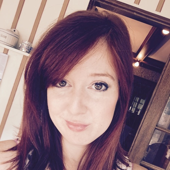 Profile Picture of Erica Goldberger (@ericabalnchd) on Poshmark