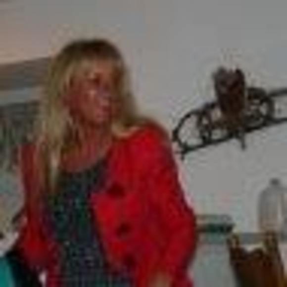 Profile Picture of Loretta Walden (@missharleyo2) on Poshmark