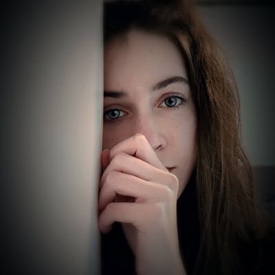 Profile Picture of Ari♡ (@ArielLittleBird) on Twitter