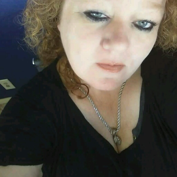 Profile Picture of Penny Jubert (@pjubert) on Poshmark