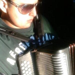 Hernan De La Riva - Myspace Profile Picture of Hernan De La Riva (@beanerrus) on Myspace