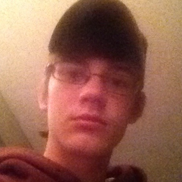 Profile Picture of Brandon Huff (@profisherman) on Poshmark