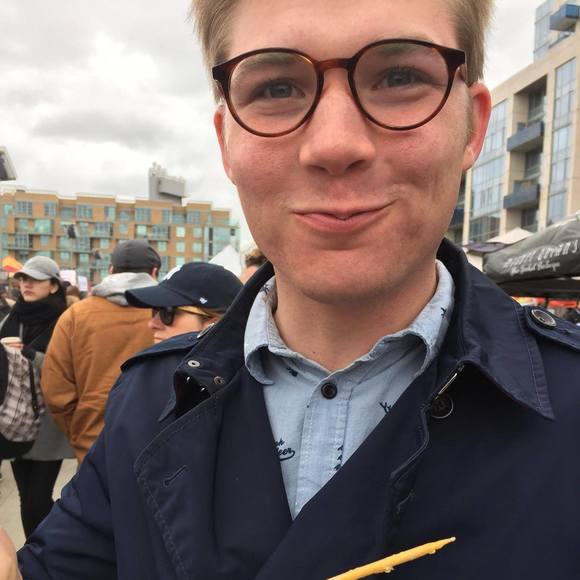 Profile Picture of Cameron Speyer (@cameronspeyer) on Poshmark