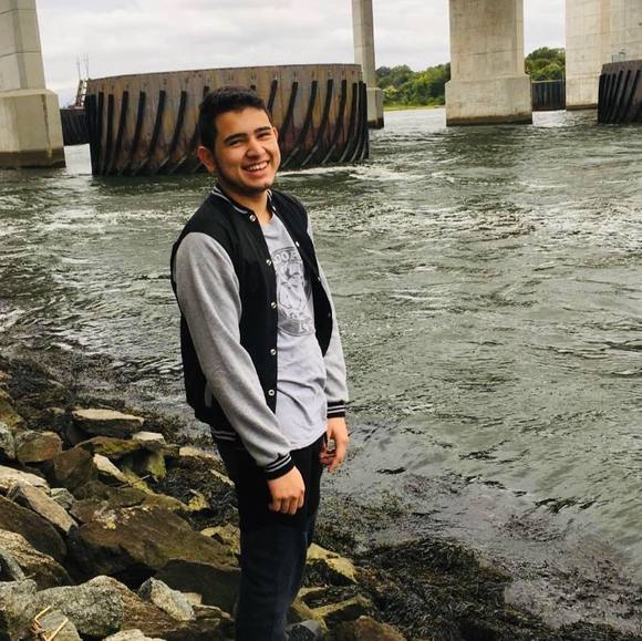 Profile Picture of Steven Molina (@stevenmolina972) on Poshmark