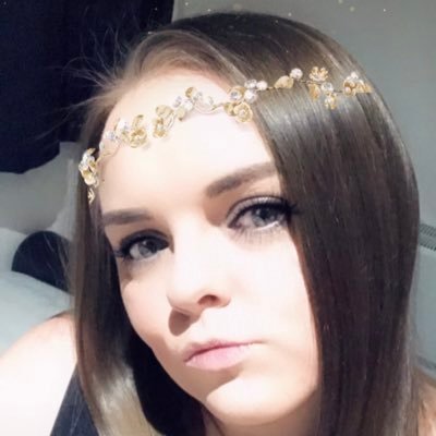 Profile Picture of Kim Aitken (@kimmisuz19) on Twitter